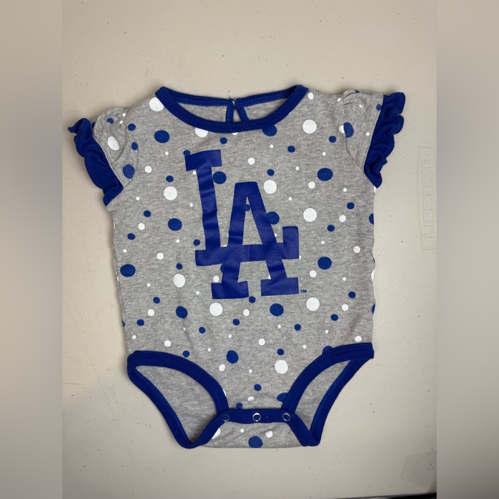 Los Angeles Dodgers girls onesie size 3-6 months
